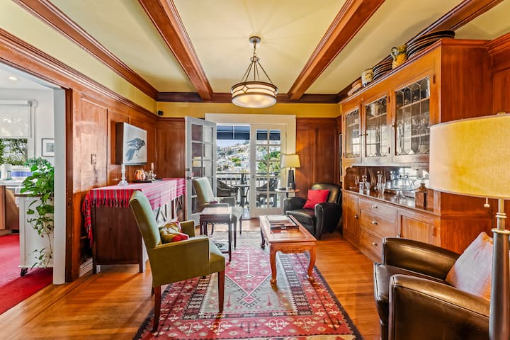 Lovely Arts & Crafts Home On Quiet Castro Street - San Francisco, CA