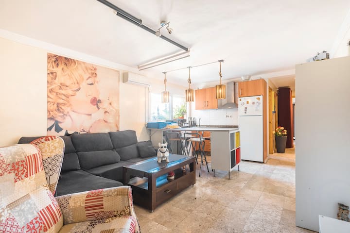 Bonita Habitación Con Cama Grande Piso Muy Bonito1 - Séville