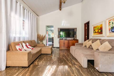 Cozy place overlooking dry lagoon/parqu