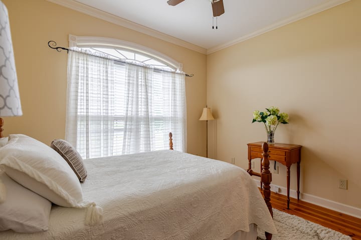 საძინებელი 4