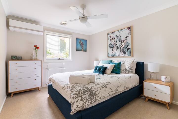 Spectacular Yarra Valley wineries, distilleries. gallery image 2