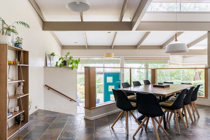 Spectacular Yarra Valley wineries, distilleries.