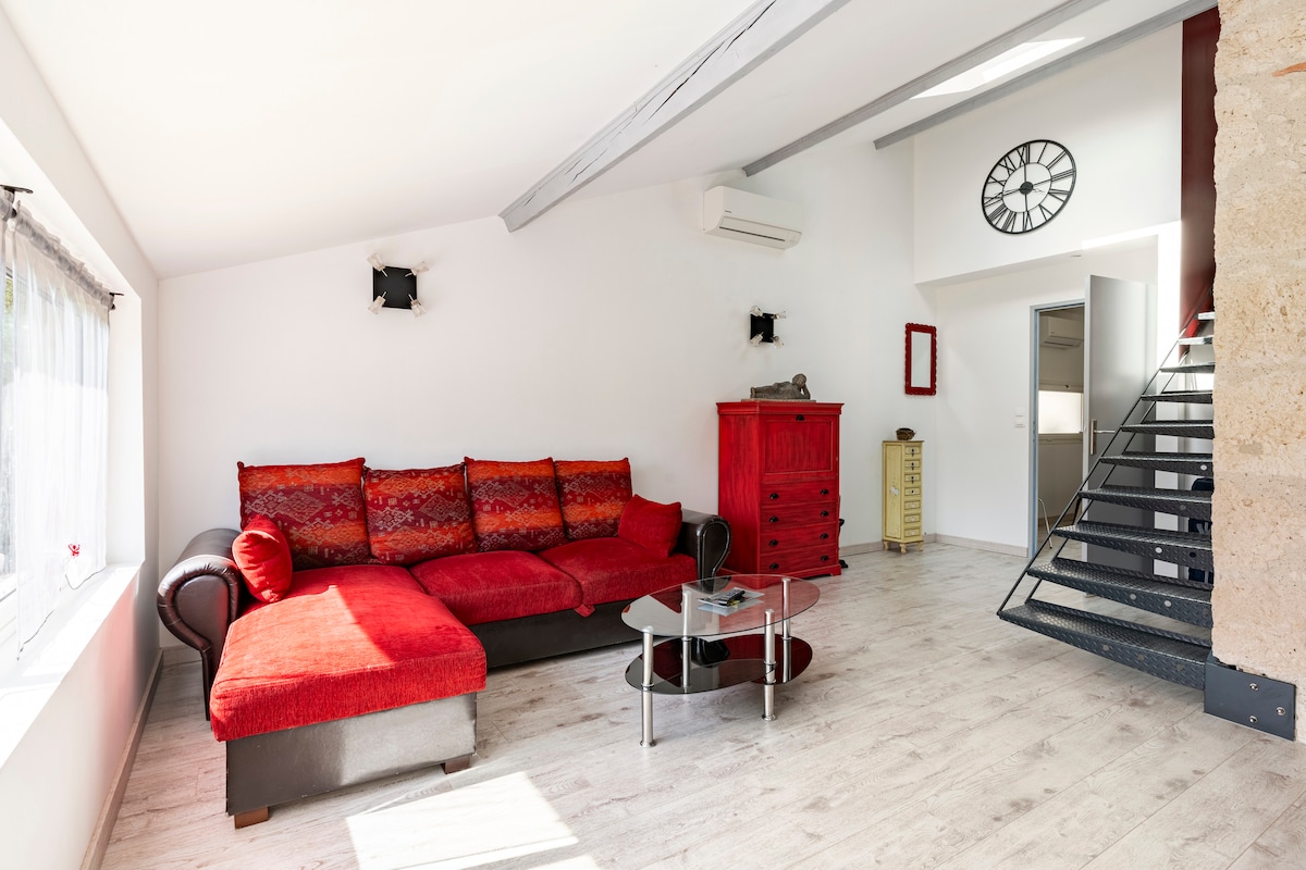 Airbnb performant: In the heart of Occitania, an old farmhouse à Tarn Et Garonne