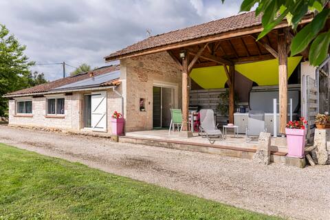 In the heart of Occitanie an old farmhouse