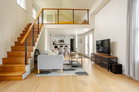 Restored Historic Home Steps from the Best of Indy