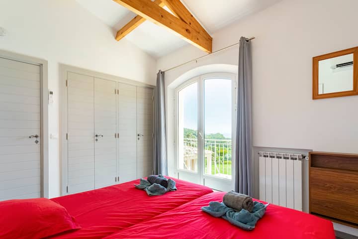 Chumba cha kulala 6 juu, vitanda 2 vya 90