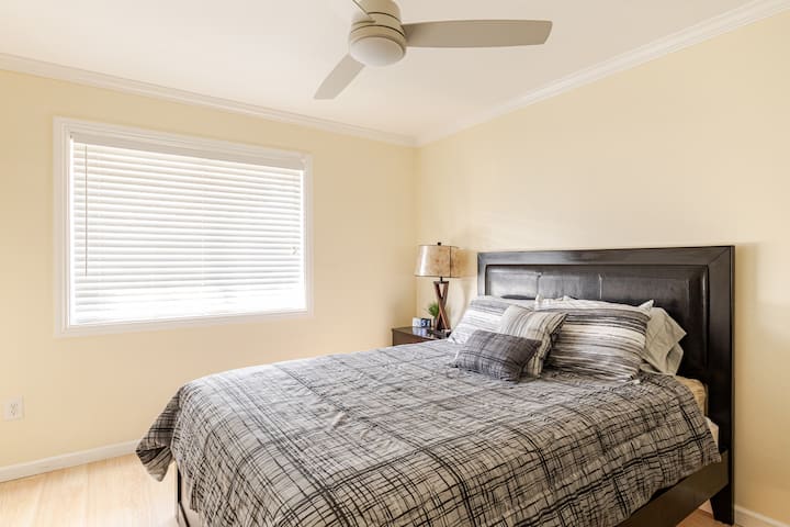 غرفة النوم 1