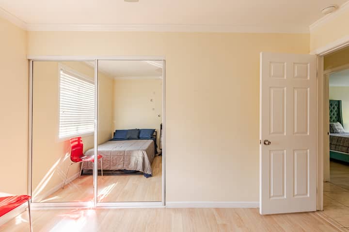 غرفة النوم 2