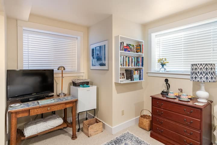 Antoine's Country Bnb - Boulder, CO