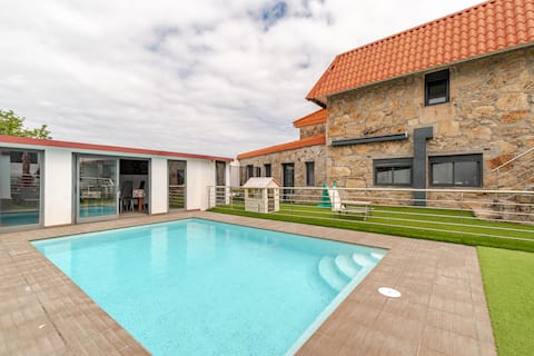 Stone House with Private Pool and Ping Pong