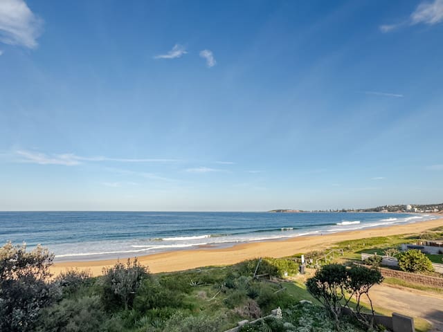 Stunning Sydney Beachfront Luxury Apartment
