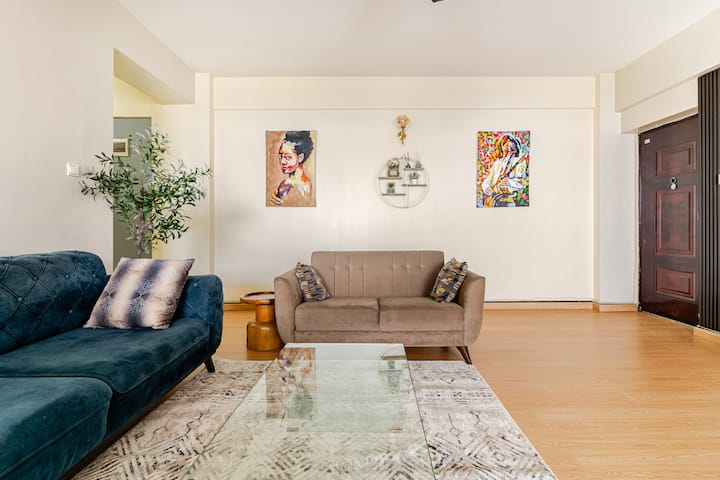 Kilimani Luxe Apartment Steps From Yaya Centre - Nairobi