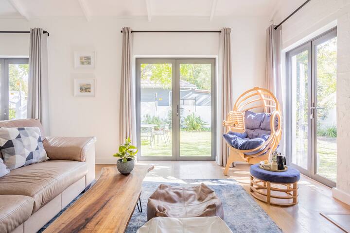 Family Home between Wineries/Beaches and the City gallery image 4