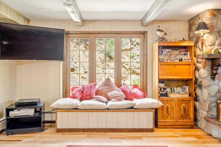 Colorado Hiking & Skiing B&b - Evergreen, CO