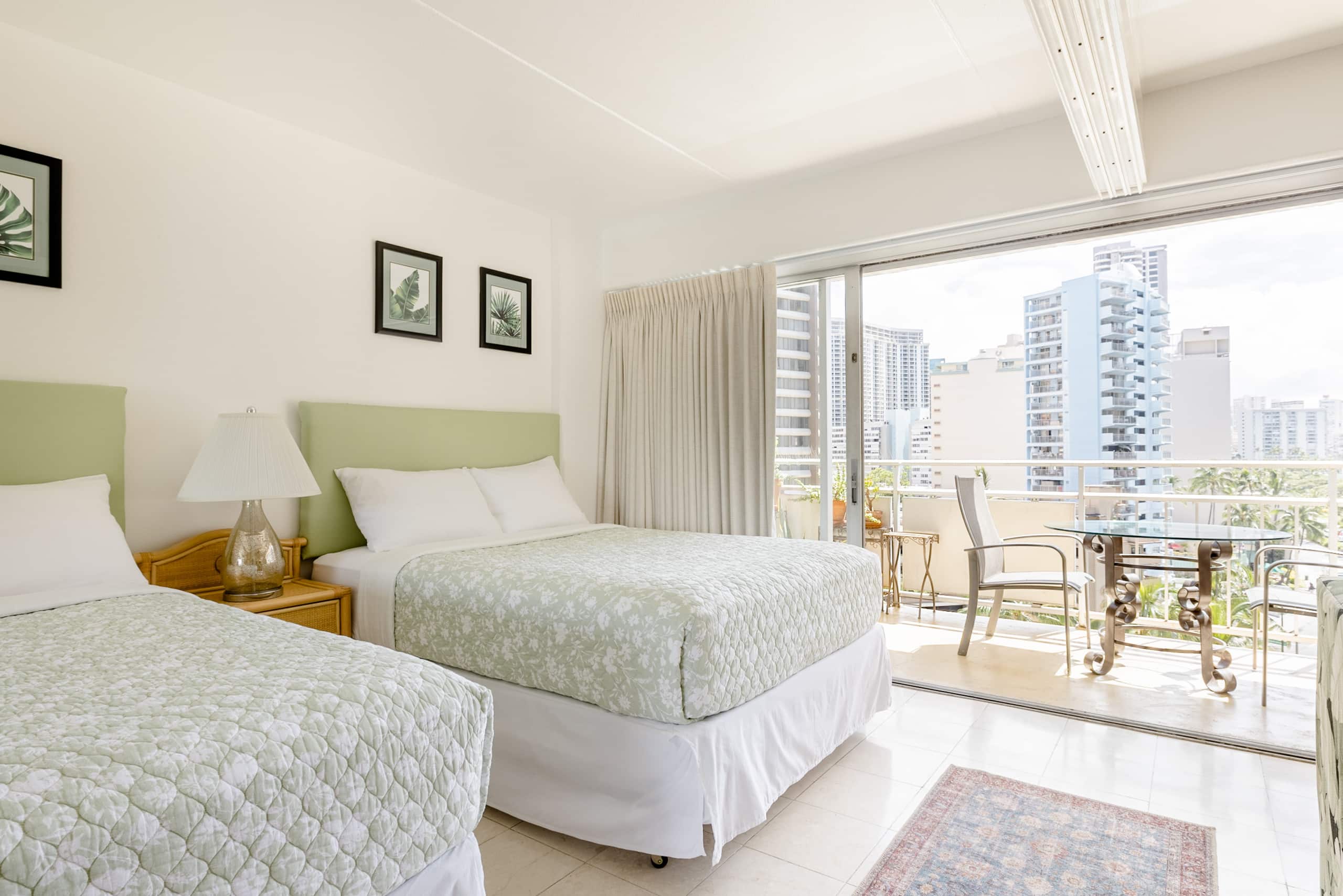 Condo in Honolulu · ★4.9 · 1 bedroom · 3 beds · 1 private bath - Image 10