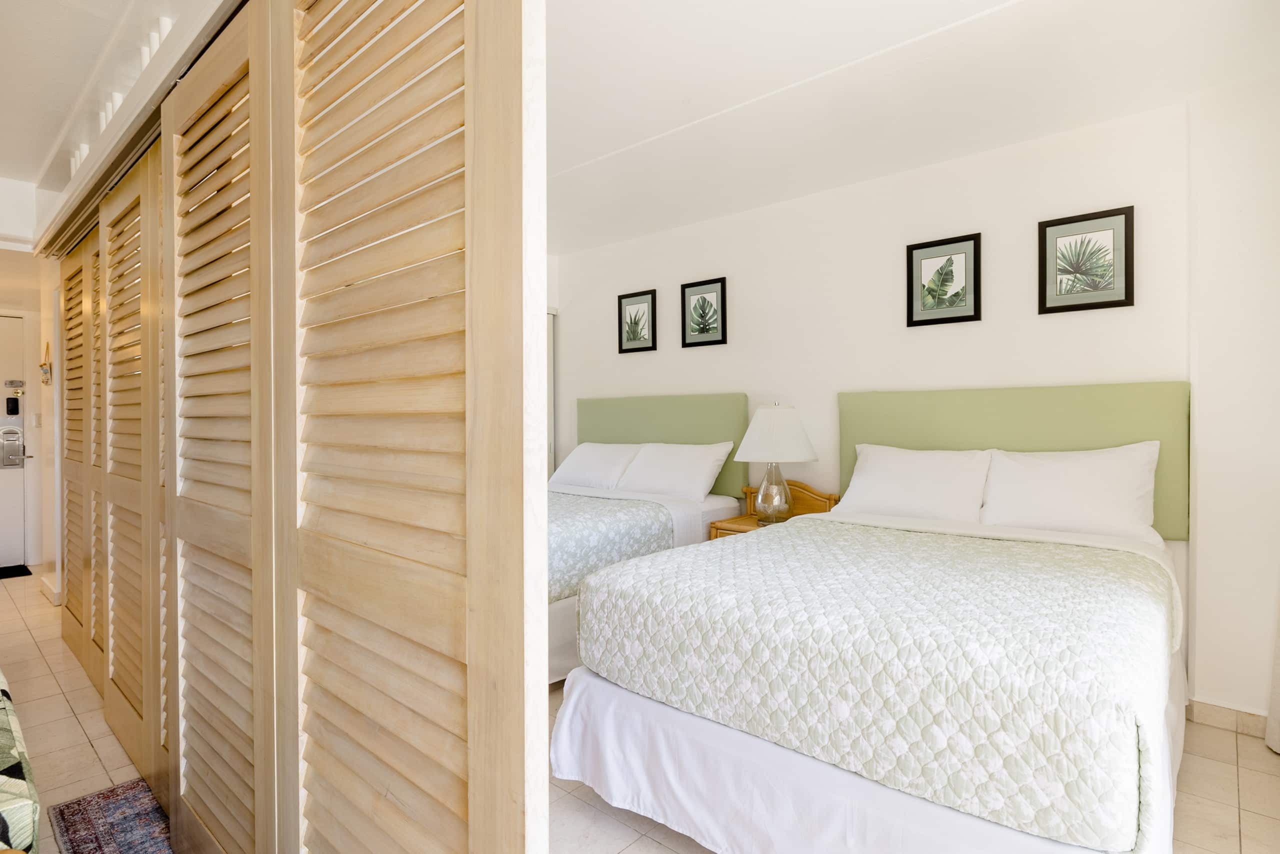 Condo in Honolulu · ★4.9 · 1 bedroom · 3 beds · 1 private bath - Image 11