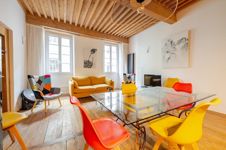 Appartement En Vieille Ville Avec Ascenseur. - Annecy
