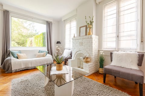 Top Airbnb: House History Lodge in Arras