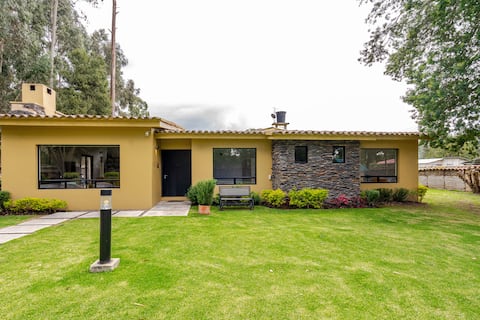 Tara Castle · Boutique Home & Getaways