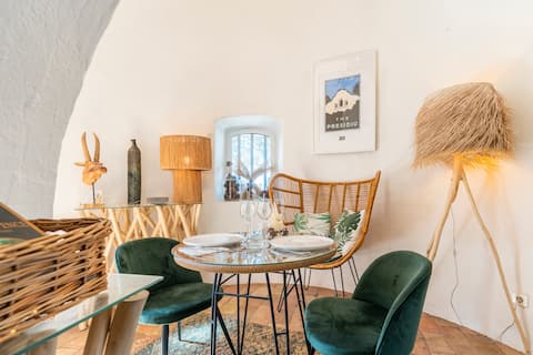 Peaceful oasis in a Provençal mill with jacuzzi