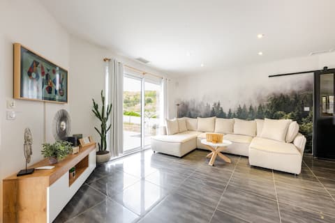 Modern villa with private pool and hot tub