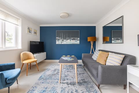 Waterside 2 bedroom apartment in Penryn