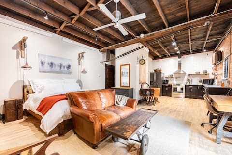 Top performing Airbnb: King size Industrial Studio with patio close to UW in Laramie
