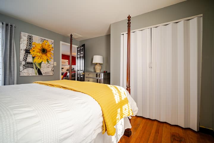 四柱标准双人床