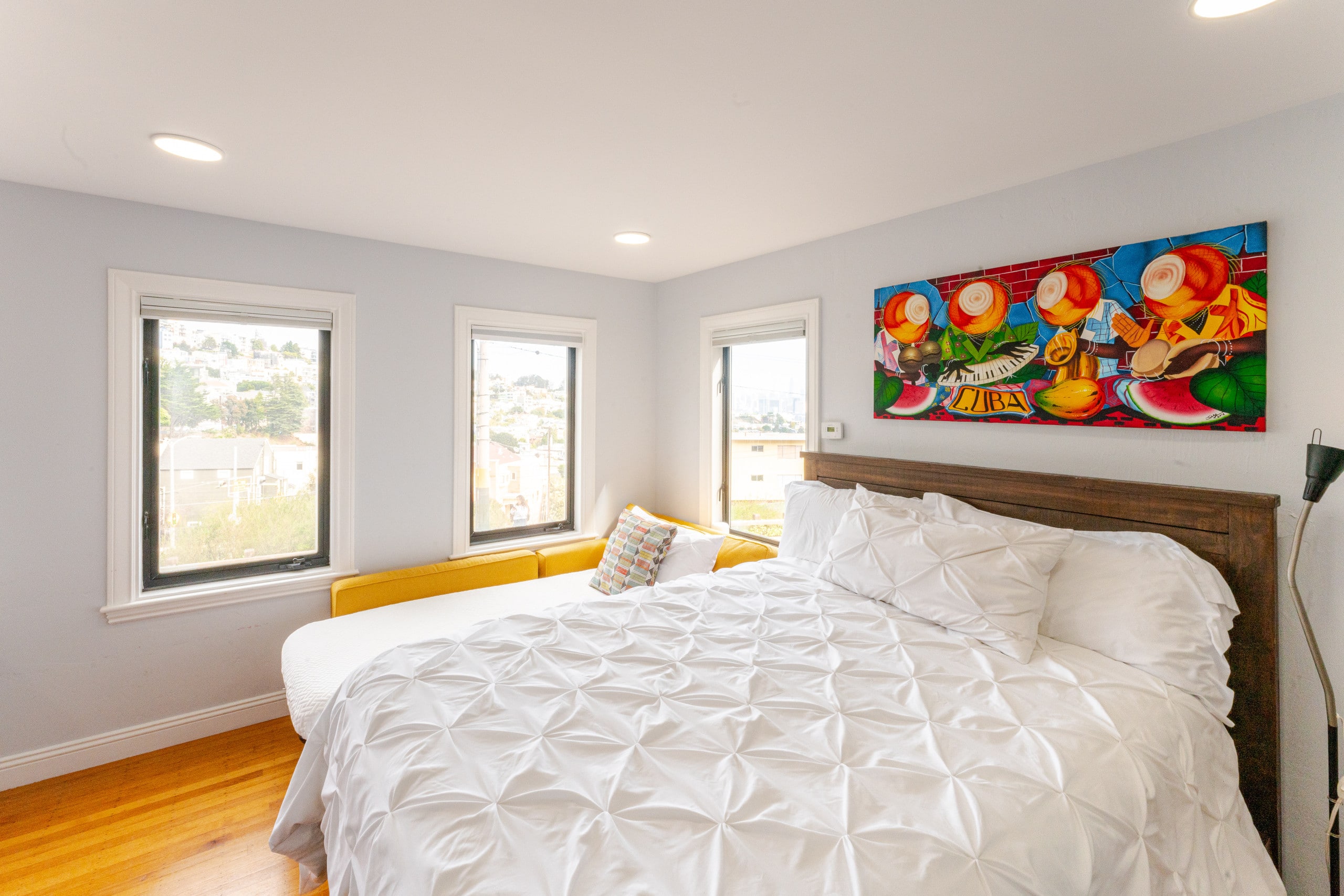 Home in San Francisco · ★4.92 · 1 bedroom · 3 beds · 1 bath - Image 10
