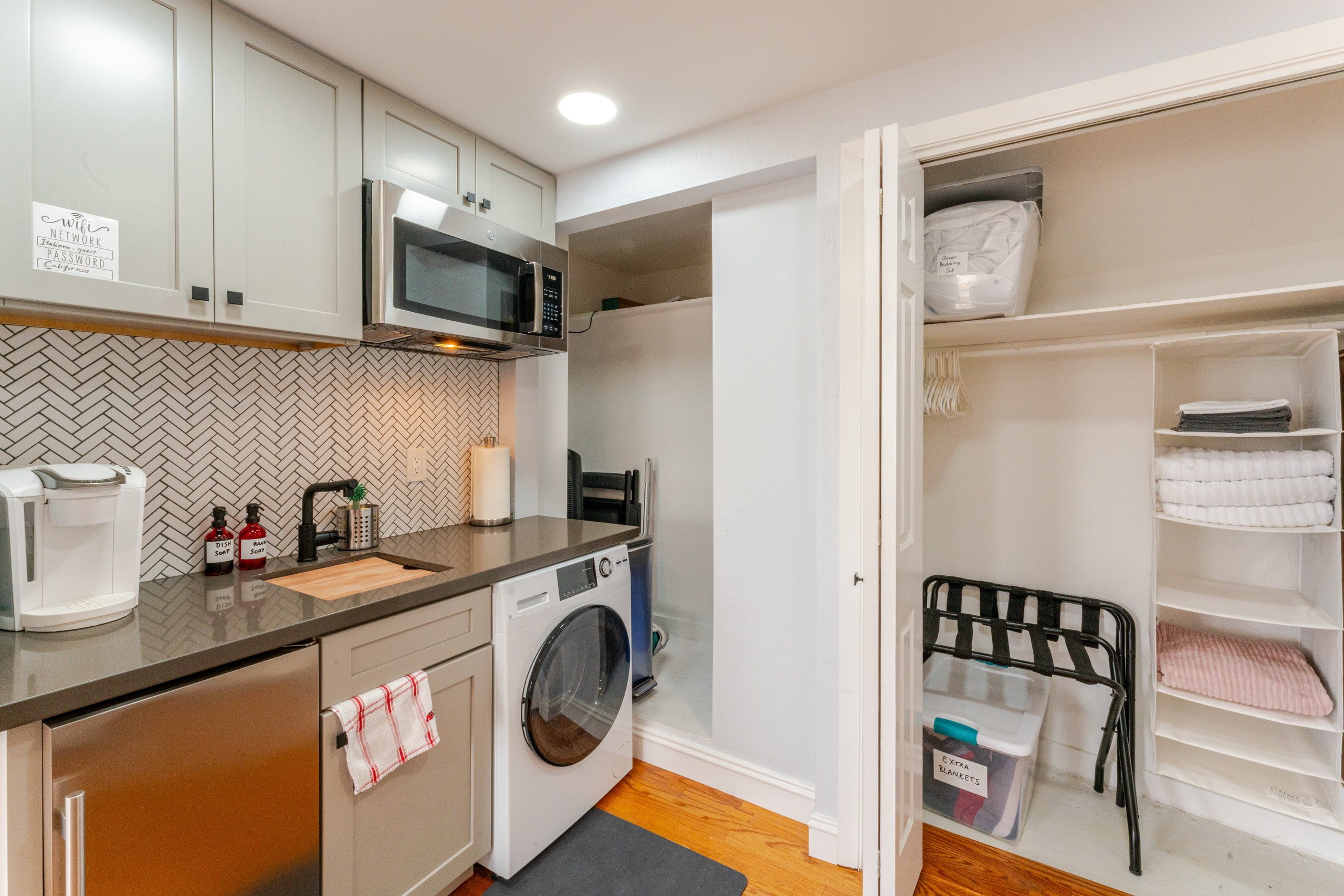 Home in San Francisco · ★4.92 · 1 bedroom · 3 beds · 1 bath - Image 3