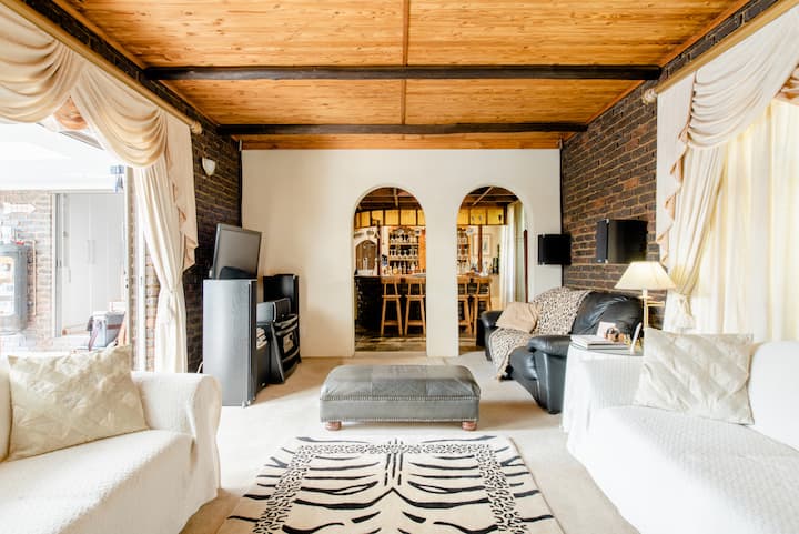 The Grace B&b (Solar & Water) - Benoni