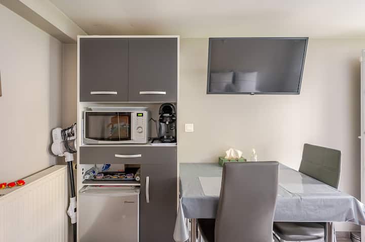 Chambre Indépendante Avec Accès Privé - Villepinte