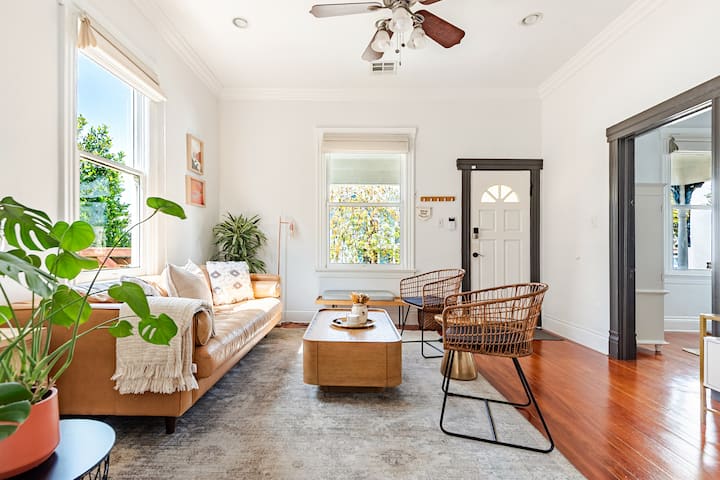 A Chic Historic Home Near Restaurants And Hiking - Whittier, CA