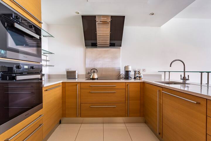 luxury2 bedrooms appt in central London 4 guests gallery image 2