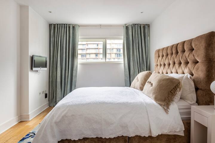luxury2 bedrooms appt in central London 4 guests gallery image 5