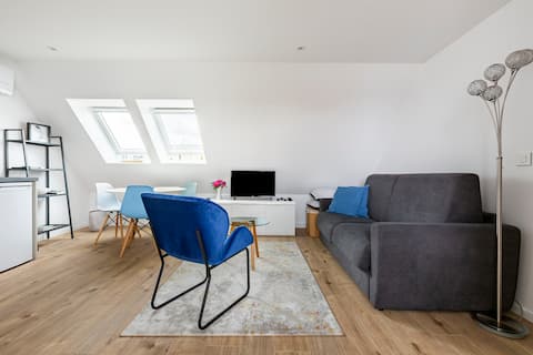 Annonce Airbnb populaire: Studio in the attic with terrace à Haguenau