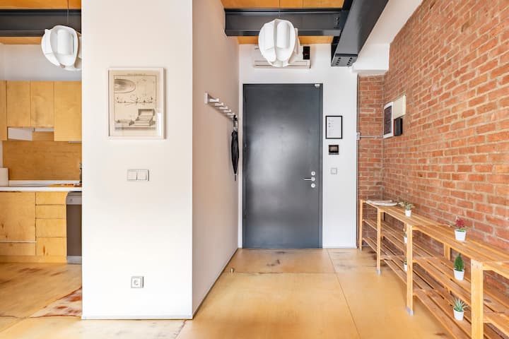 Curated Modern · Elevator · Cihangir - İstanbul