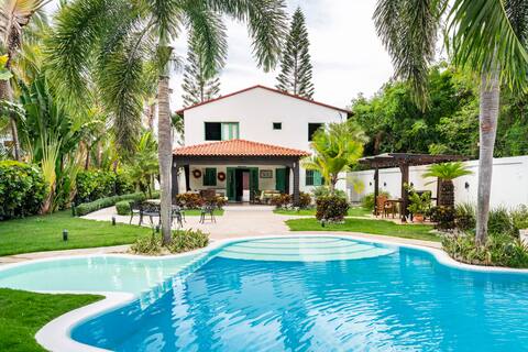Spectacular Paradise in Juan Dolio Luxury Pool