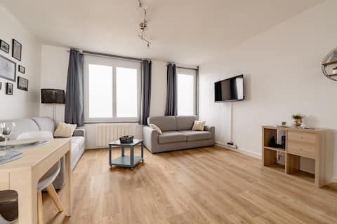 Top Airbnb: Duplex Lomme rated 1* 5 min to metro or Euratech in Bois Blancs