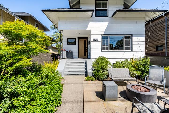 Boutique Lux Design, Private Patio, City Central gallery image 4