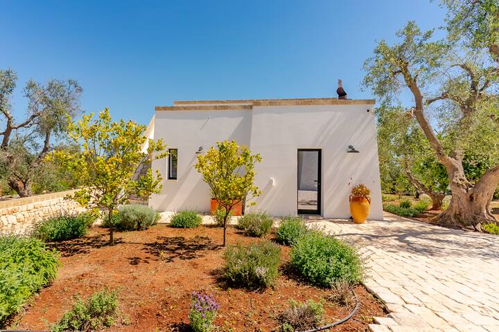 TRULLO DEL MORO – Casa vacanze in Valle d’Itria gallery image 2