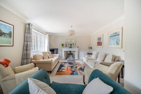 Successful Airbnb property: Scandi style house in beautiful Hampshire Village in Hampshire