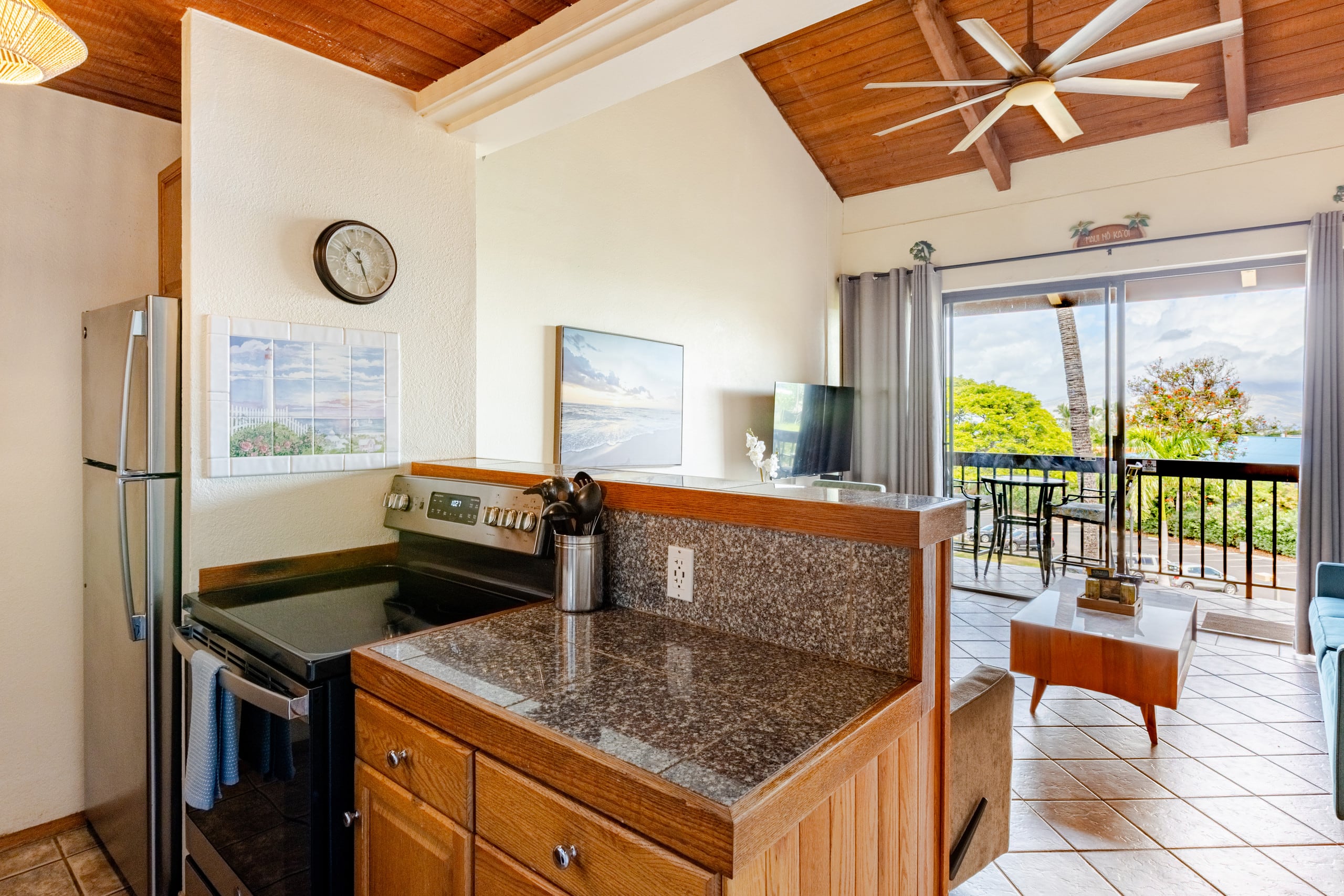 Condo in Kihei · ★4.84 · 2 bedrooms · 3 beds · 2 private baths - Image 11