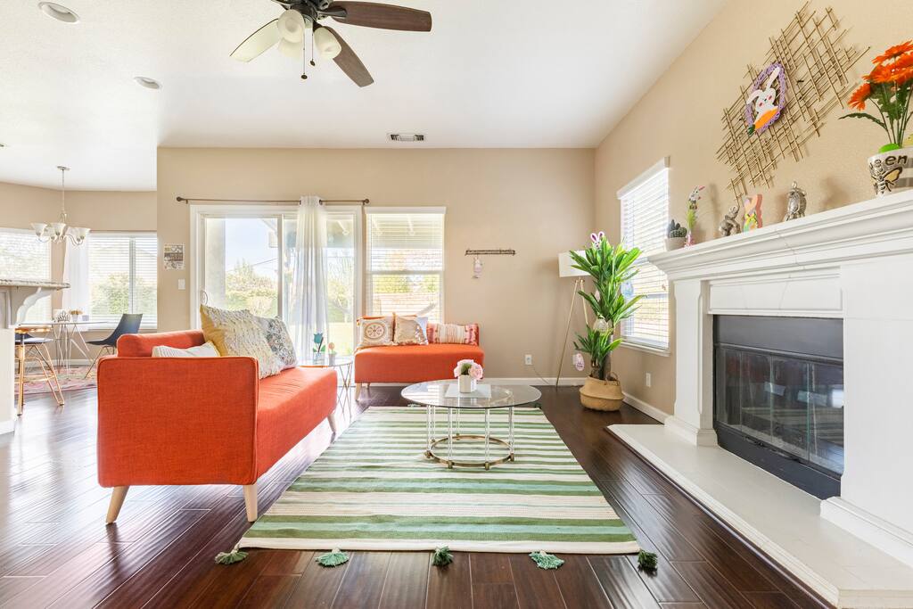Airbnb Merlot Room /Near 3 Hospitals Perfect for Nurses
