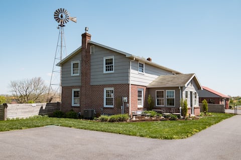 Heart of Amish Countryside