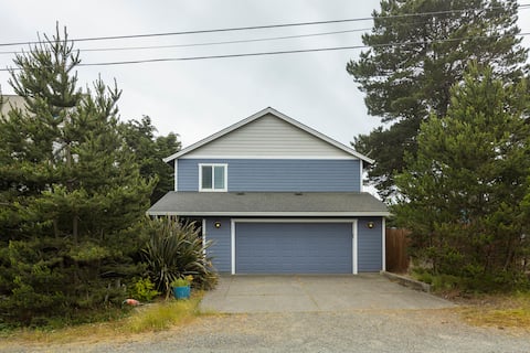 Beautiful Seaside Home. Peaceful location.