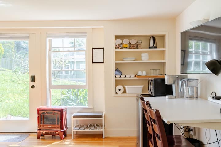 Two Private Studios, One Location - Kensington, CA