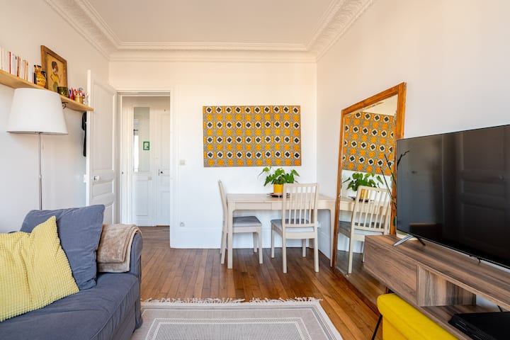 Cozy Apartment With Balcony Near Montmartre - París