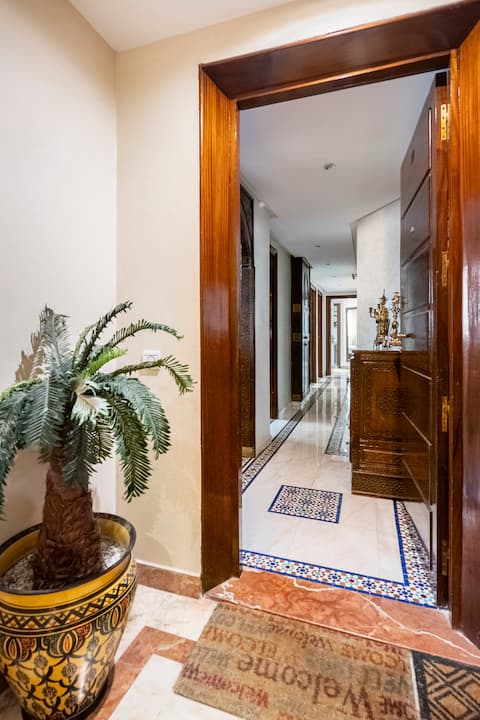 Luxury apartment (next to the Ibis Agdal hotel).