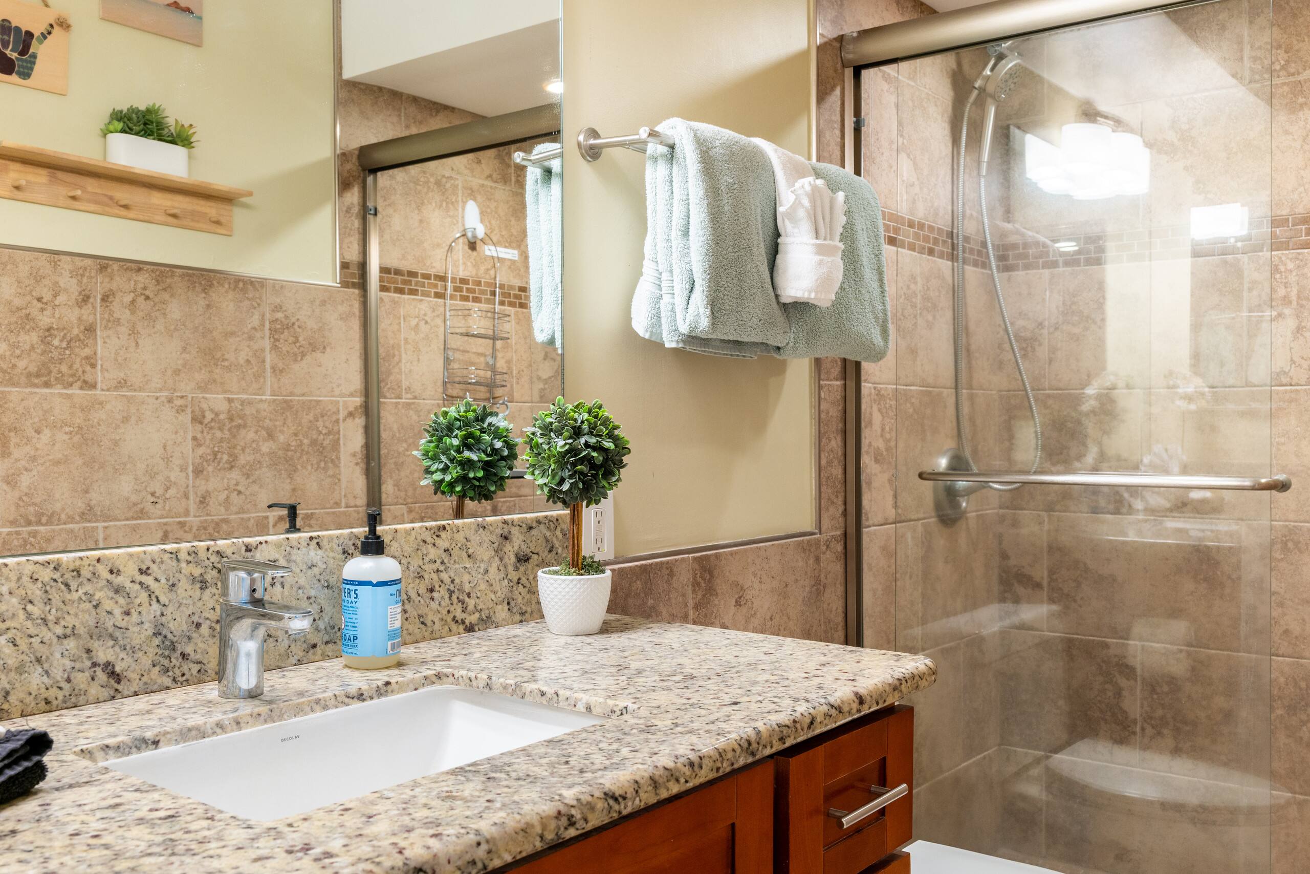 Condo in Kihei · ★4.83 · 1 bedroom · 2 beds · 1 bath - Image 22